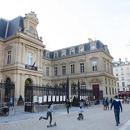 Sublime Flat - Heart Of - Le Marais Apartment Paris